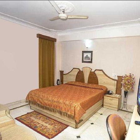 Hotel Welcome Palace Delhi  Buitenkant foto