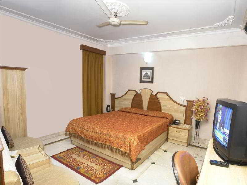 Hotel Welcome Palace Delhi  Buitenkant foto